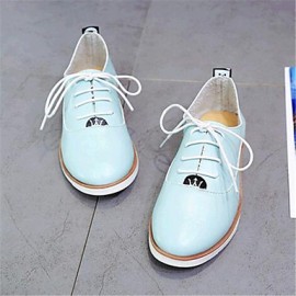 Women's Spring / Fall Comfort Leatherette Outdoor / Casual Flat Heel Lace-up Black / Blue / White