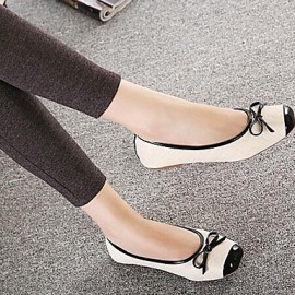 Women's Spring / Summer / Fall Square Toe Patent Leather Casual / Dress Flat Heel Bowknot / Split Joint Black / Beige